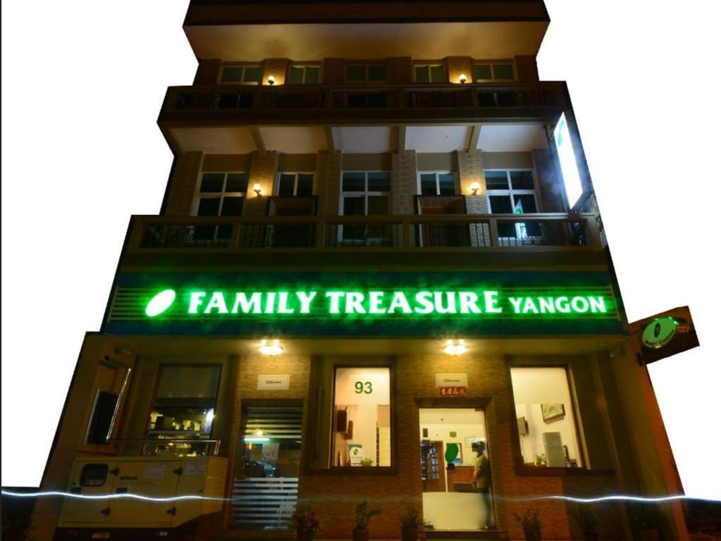Family Treasure Yangon Hotel Exterior foto