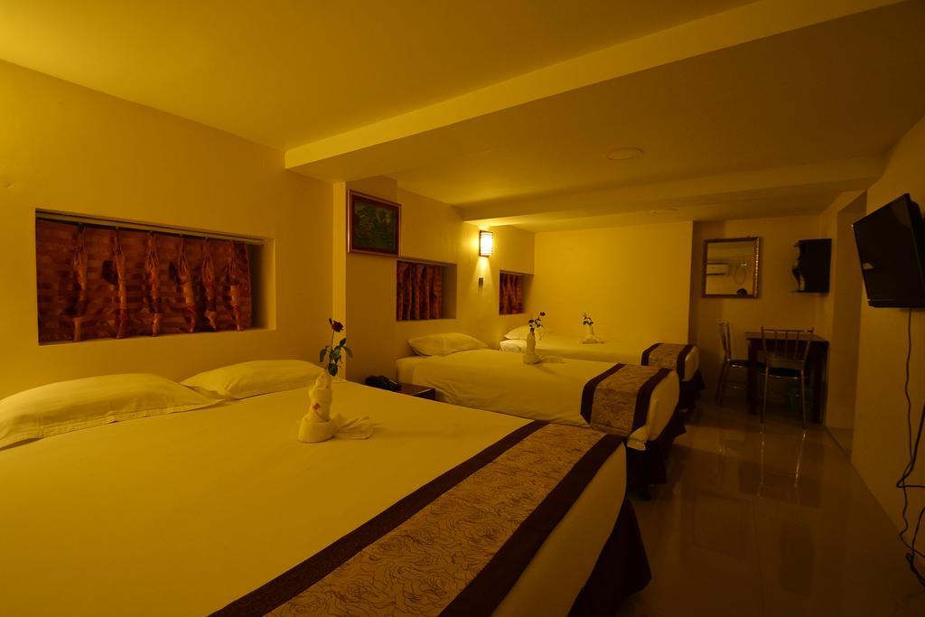 Family Treasure Yangon Hotel Exterior foto